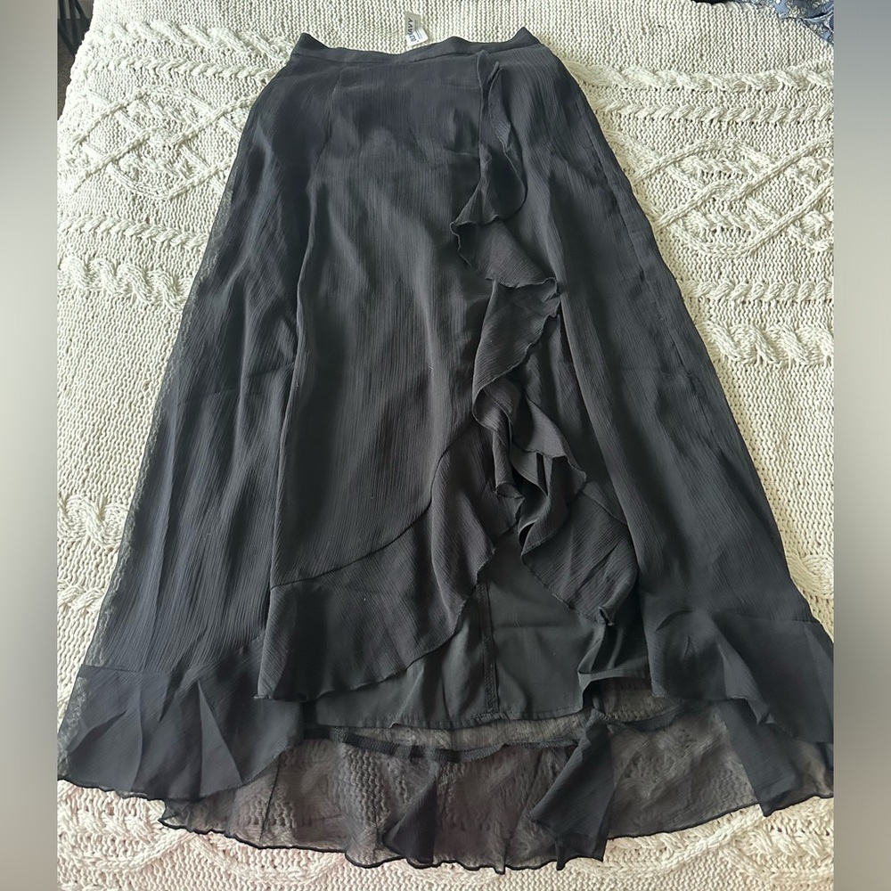 Long black old navy skirt